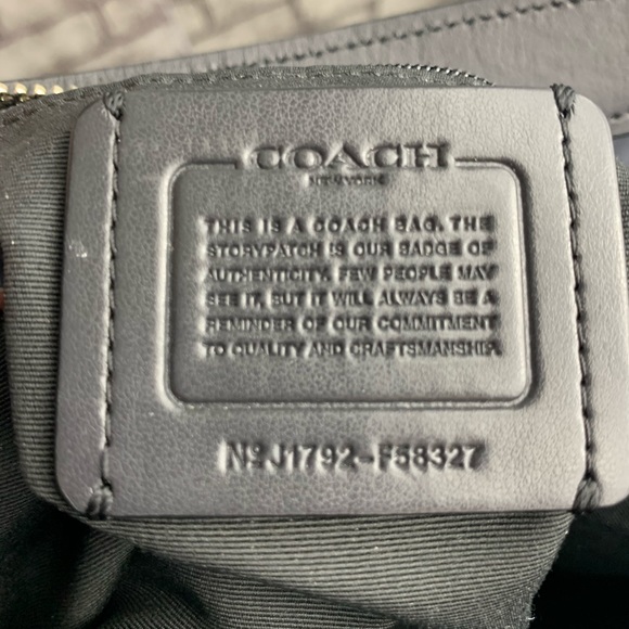 ❌SOLD❌Coach canvas and leather purse - Picture 8 of 15